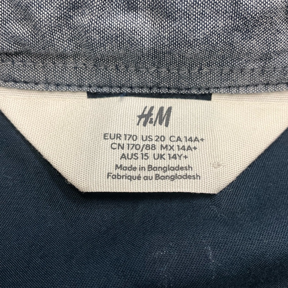 H&M Skateboard Santa Christmas Holiday Navy Long Sleeve Button Down Shirt - Picture 5 of 8